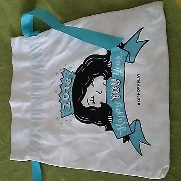 Sephora Play Drawstring Bags (Set of 8) - Picture 8 of 14